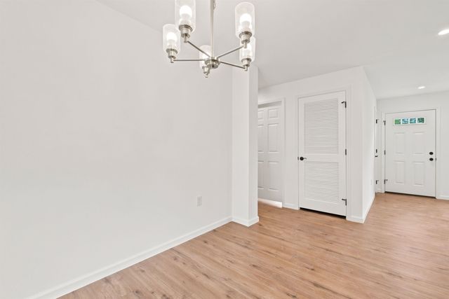 28 Cottage Place, Ashland, NH 03217