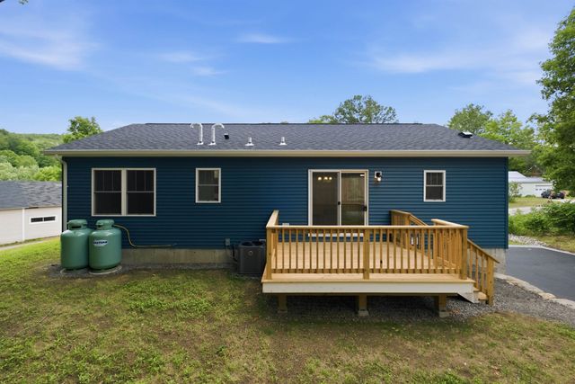 28 Cottage Place, Ashland, NH 03217