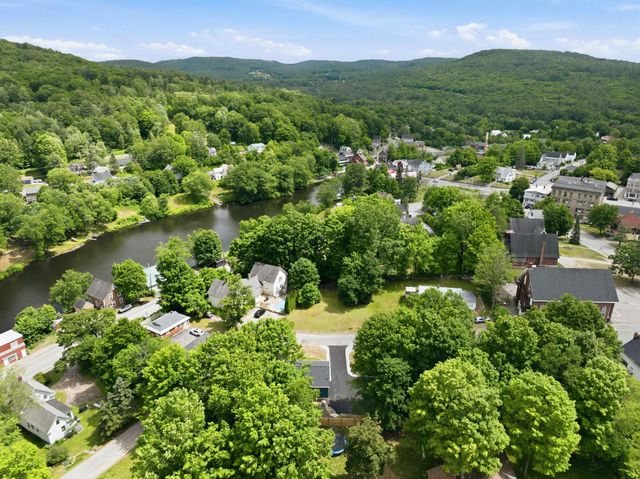 28 Cottage Place, Ashland, NH 03217
