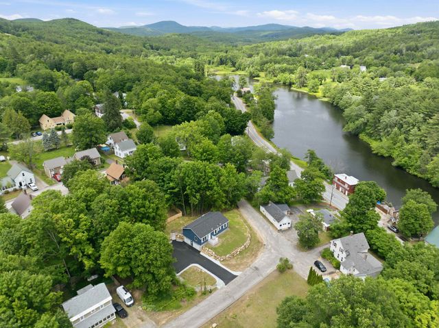 28 Cottage Place, Ashland, NH 03217