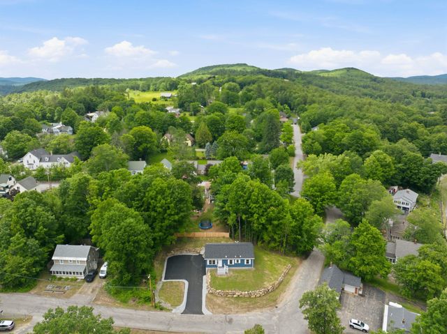 28 Cottage Place, Ashland, NH 03217