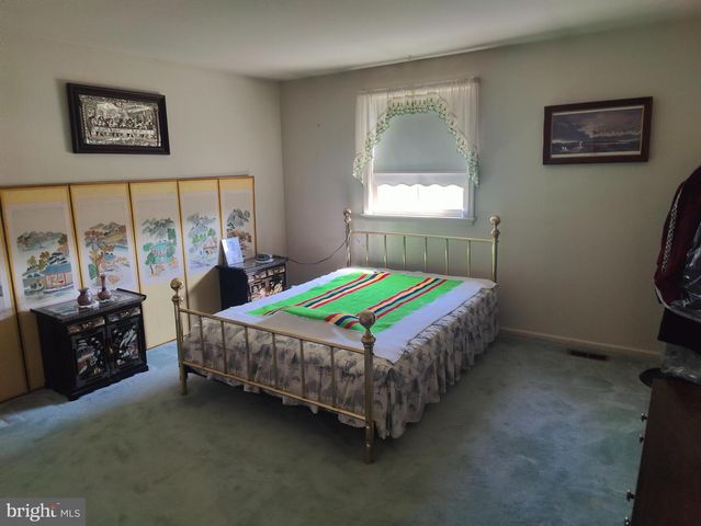 1881 AUGUST DR, Huntingdon Valley, PA 19006