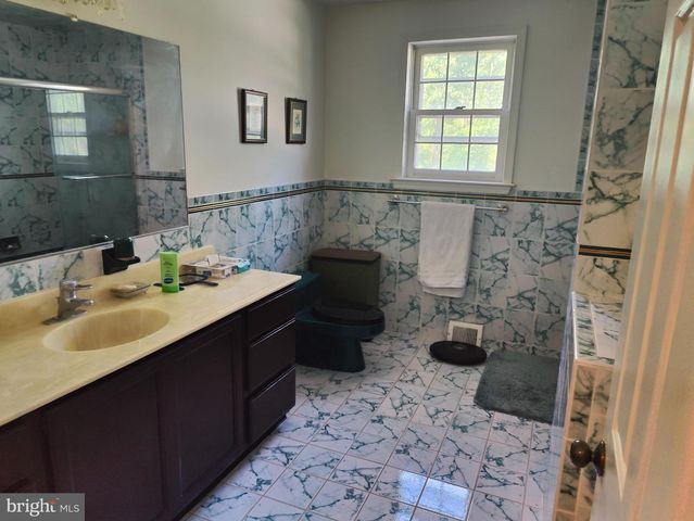 1881 AUGUST DR, Huntingdon Valley, PA 19006