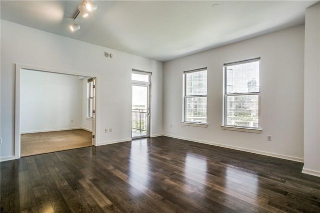 2323 N Houston Street 516, Dallas, TX 75219
