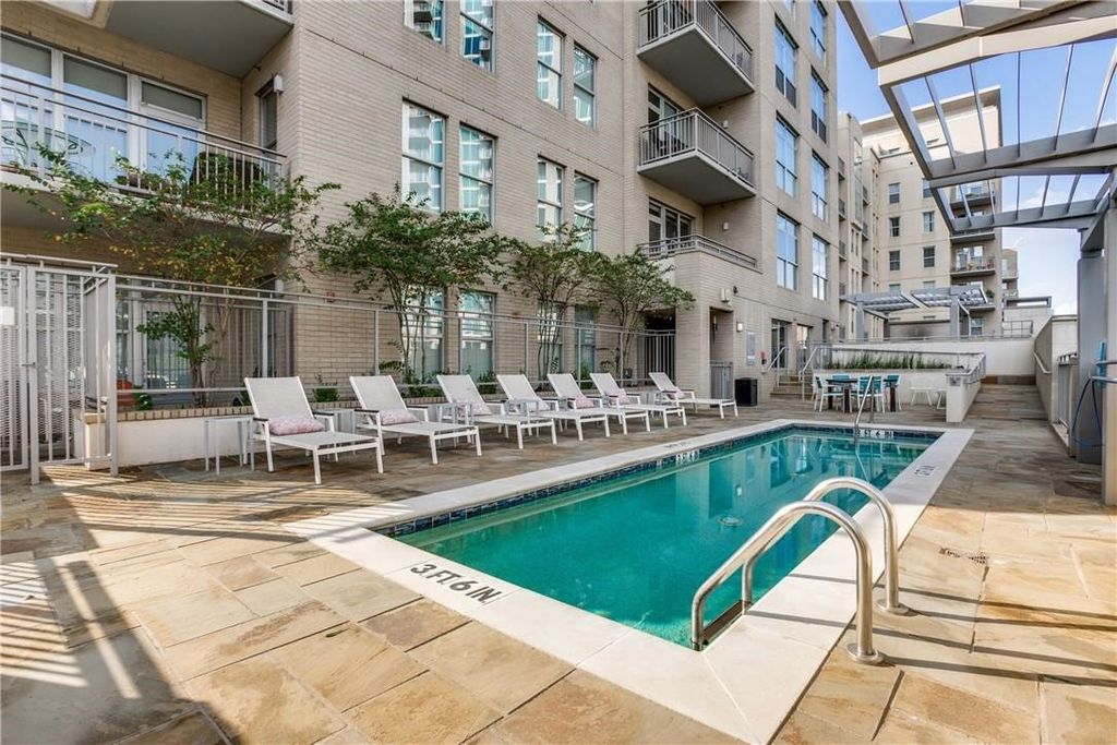 2323 N Houston Street 516, Dallas, TX 75219