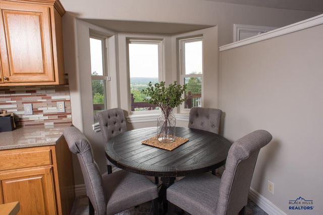 2330 ARROYO CT, Rapid City, SD 57702