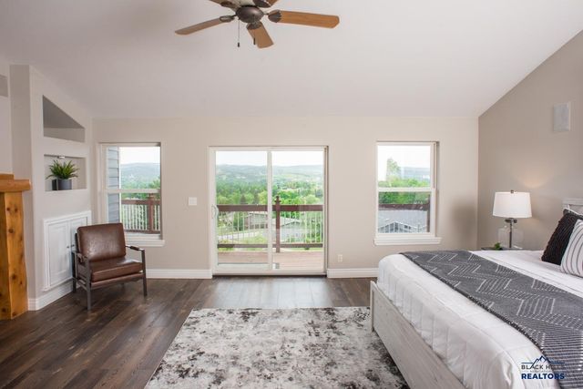 2330 ARROYO CT, Rapid City, SD 57702