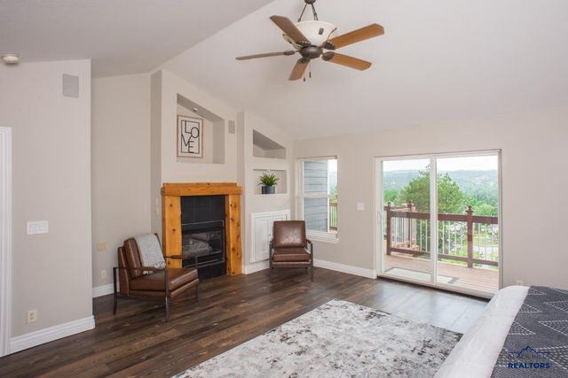 2330 ARROYO CT, Rapid City, SD 57702