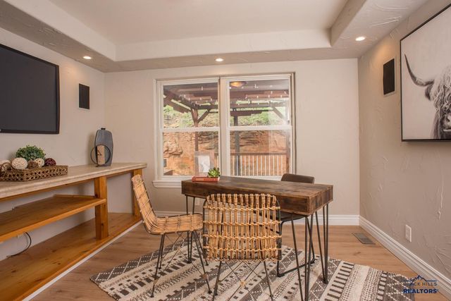 2330 ARROYO CT, Rapid City, SD 57702