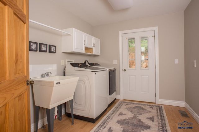 2330 ARROYO CT, Rapid City, SD 57702