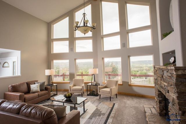 2330 ARROYO CT, Rapid City, SD 57702