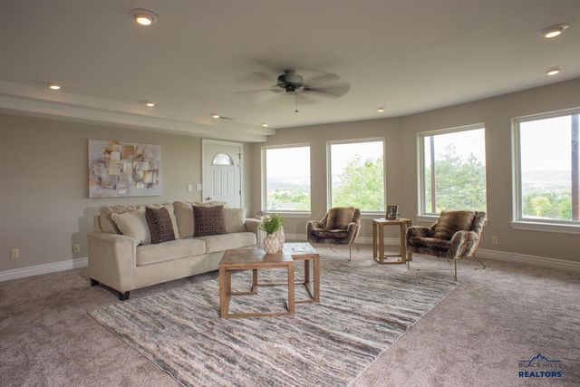 2330 ARROYO CT, Rapid City, SD 57702