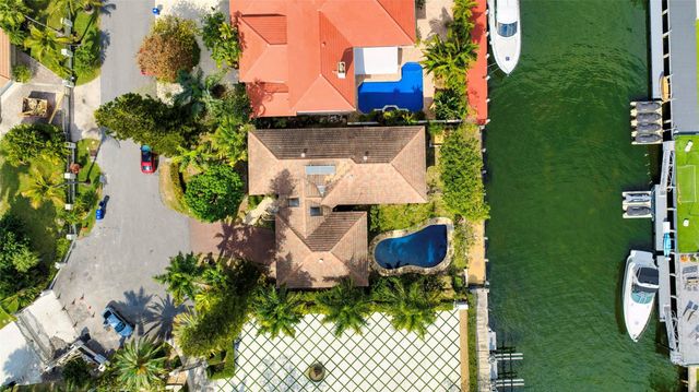 516 Bontona Avenue, Fort Lauderdale, FL 33301