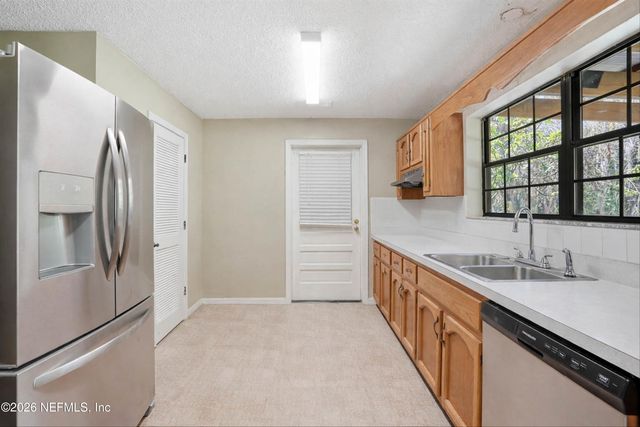 596 FL-20, Palatka, FL 32177