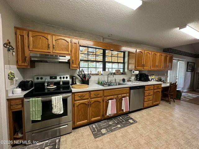 596 FL-20, Palatka, FL 32177