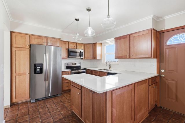 6050 Karl Road, Columbus, OH 43229