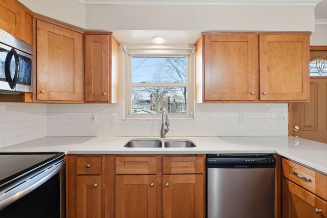 6050 Karl Road, Columbus, OH 43229