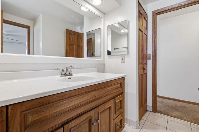 6050 Karl Road, Columbus, OH 43229