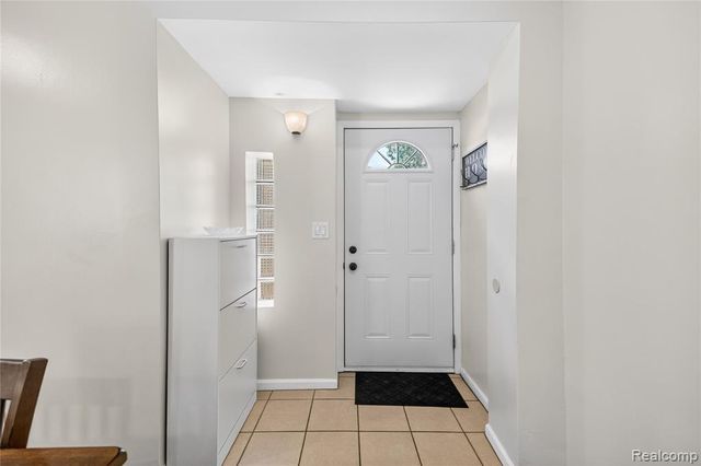 826 Goddard Street, Wyandotte, MI 48192