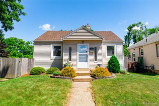 826 Goddard Street, Wyandotte, MI 48192