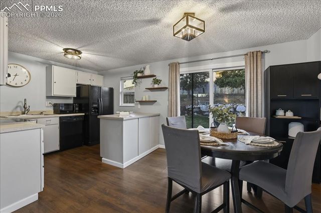 4302 N Delighted Circle, Colorado Springs, CO 80917