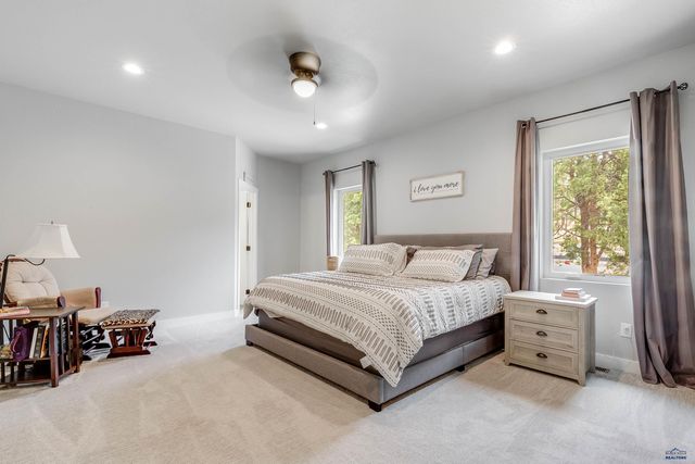 8746 SHERIDAN LAKE RD, Rapid City, SD 57702