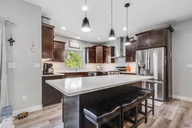 8746 SHERIDAN LAKE RD, Rapid City, SD 57702