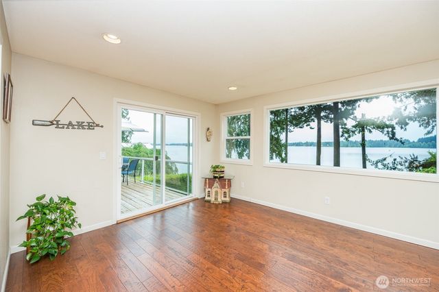 18816 51st Street E, Lake Tapps, WA 98391