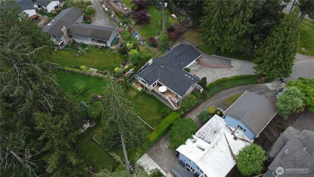 18816 51st Street E, Lake Tapps, WA 98391