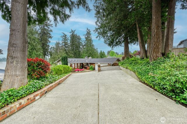 18816 51st Street E, Lake Tapps, WA 98391