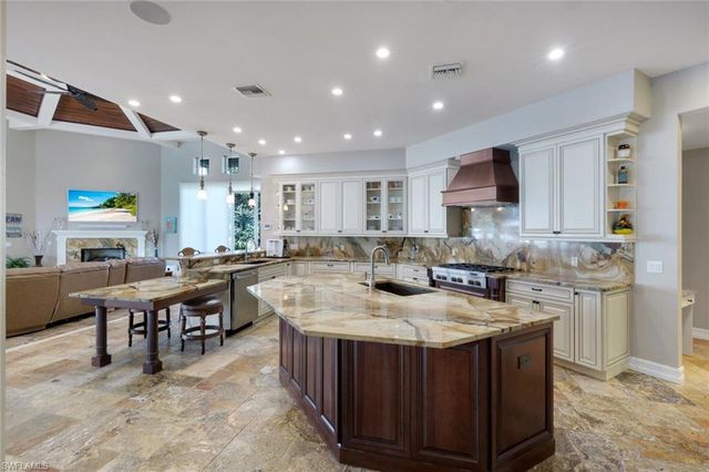 1658 McIlvaine CT, Marco Island, FL 34145