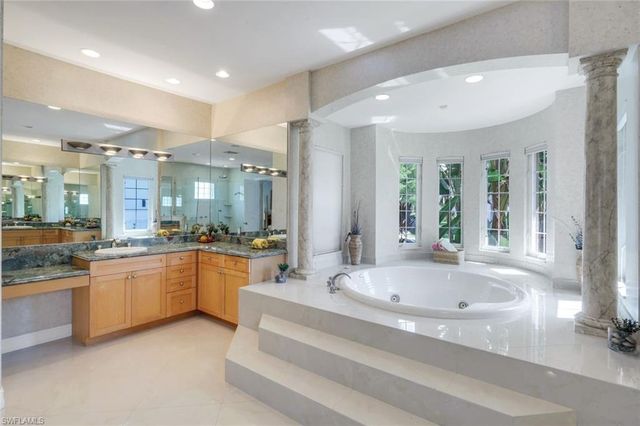 1658 McIlvaine CT, Marco Island, FL 34145