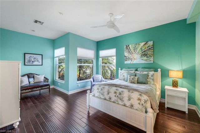 1658 McIlvaine CT, Marco Island, FL 34145