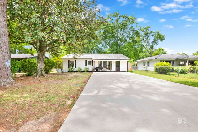22949 Joyce Avenue, Robertsdale, AL 36567