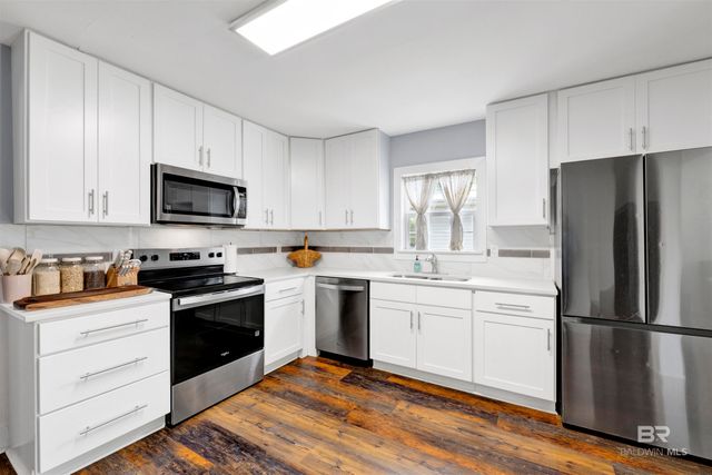 22949 Joyce Avenue, Robertsdale, AL 36567