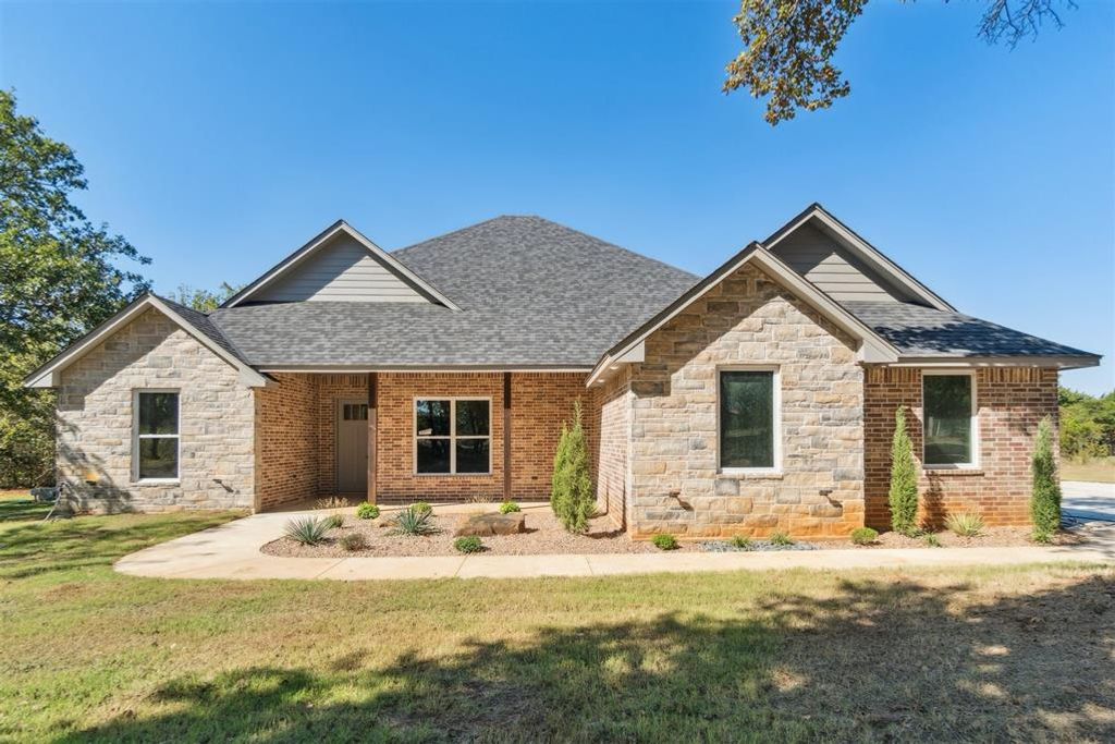 6986 108th Street, Noble, OK 73068