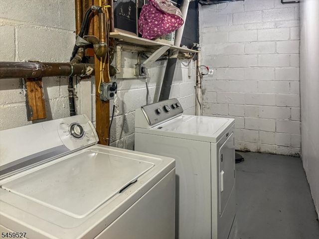 584 Dell Pl 84, Stanhope Boro, NJ 07874