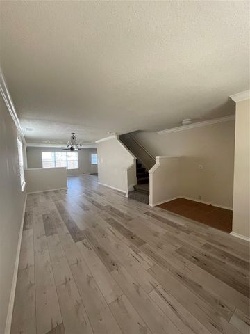 10506 Sugar Trace Drive, Sugar Land, TX 77498