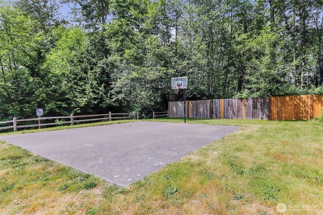 632 95th Court SE, Everett, WA 98208