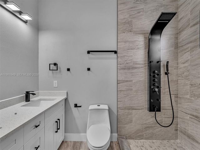 803 20th N St, Fort Pierce, FL 34950