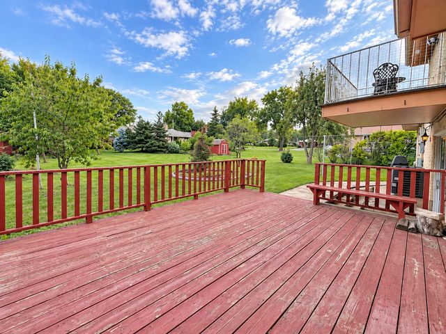 1428 Roslyn Road, Schaumburg, IL 60193