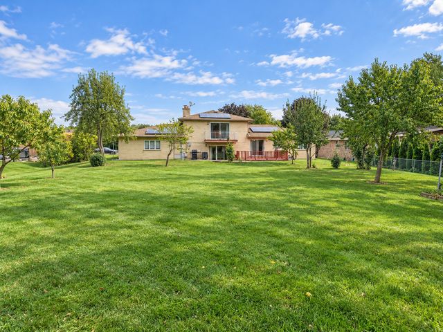 1428 Roslyn Road, Schaumburg, IL 60193