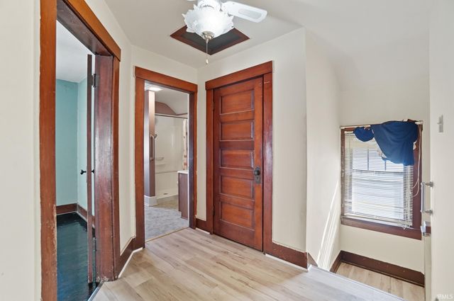 2027 Thompson Avenue, Fort Wayne, IN 46802
