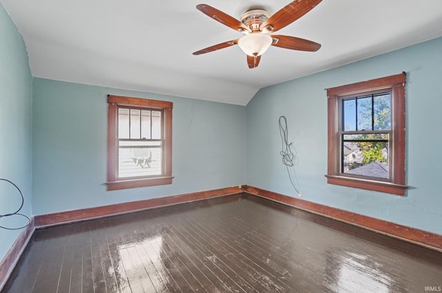 2027 Thompson Avenue, Fort Wayne, IN 46802