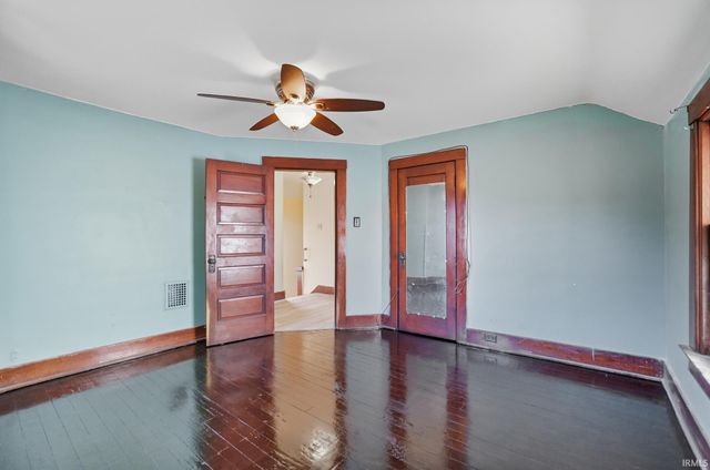 2027 Thompson Avenue, Fort Wayne, IN 46802