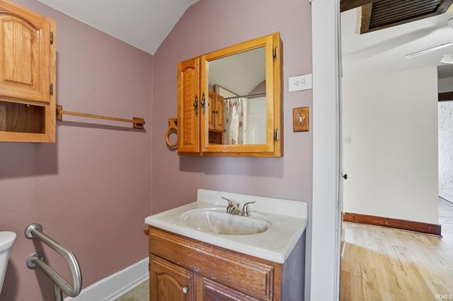 2027 Thompson Avenue, Fort Wayne, IN 46802