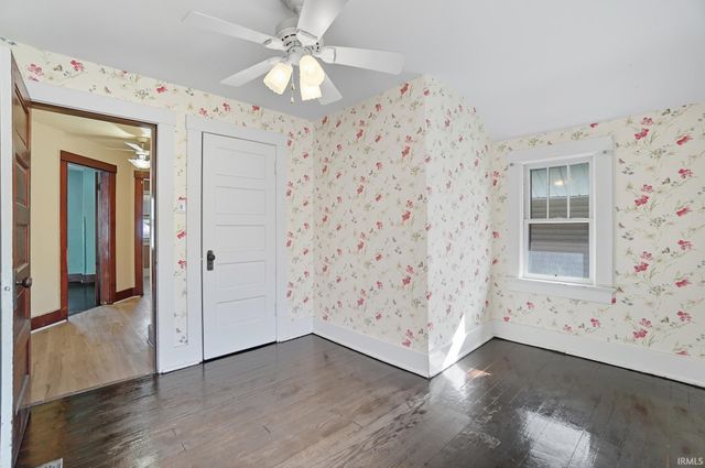 2027 Thompson Avenue, Fort Wayne, IN 46802
