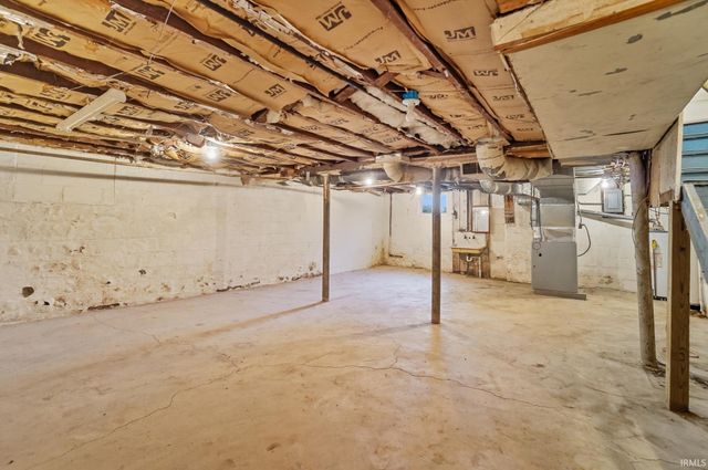 2027 Thompson Avenue, Fort Wayne, IN 46802