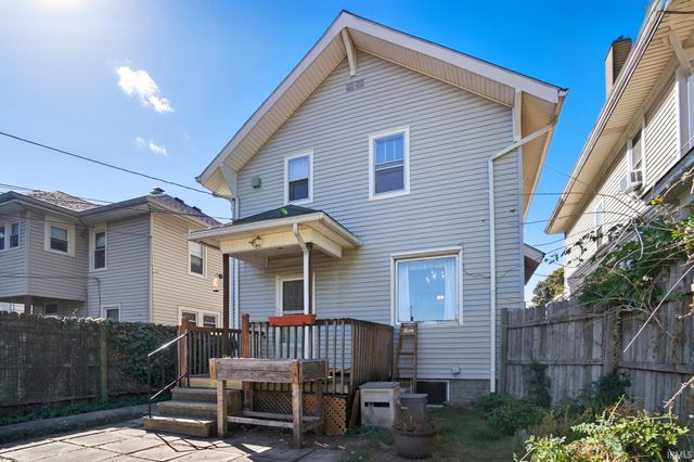 2027 Thompson Avenue, Fort Wayne, IN 46802