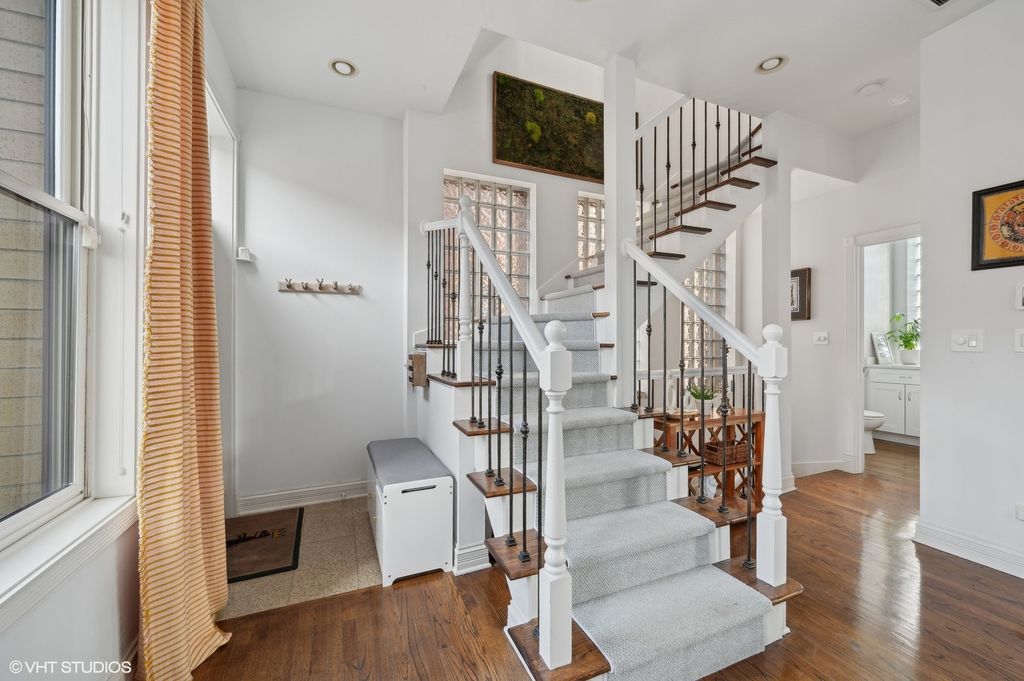 1743 W Terra Cotta Place, Chicago, IL 60614 — photo 4